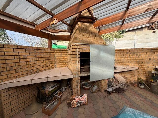 3 Bedroom Property for Sale in Fraaiuitsig Western Cape